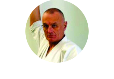 Maestro Roberto Bacchilega Palestra Iefeso Calalzo di Cadore Karate TSKS